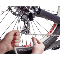 ROSE Bikes Gear Floss Cleaning Rope| Cleaning Accessories